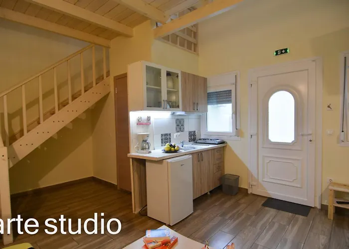 Pierion Musses * סקאלה פוטאמיאס